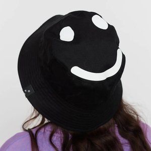 NWT Lazy Oaf Happy Face Bucket Hat